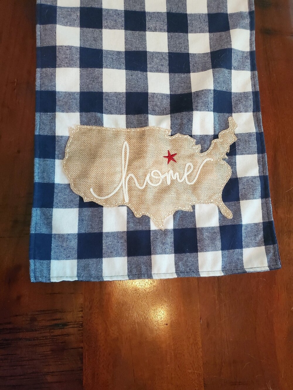 Table Runner - Picture 2 of 3